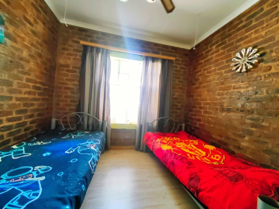 8 Bedroom Property for Sale in Potchefstroom Rural North West
